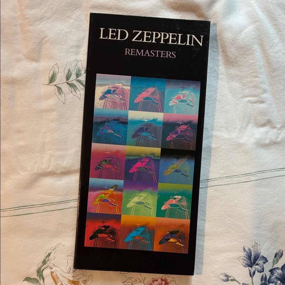 Led Zeppelin 3 CD box set - new!